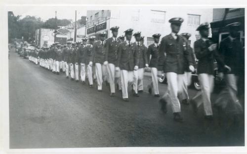 1950_Downtown_Parade_Mitchum.jpg
